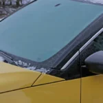 eiskalt-wenn-die-scheibe-einfriert-kann-auch-die-scheibenwaschanlage-betroffen-sein-es-sei-denn-sie.webp