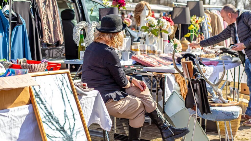 flohmarkt-symbolbild-tausende-zieht-es-nach-tostedt.jpg