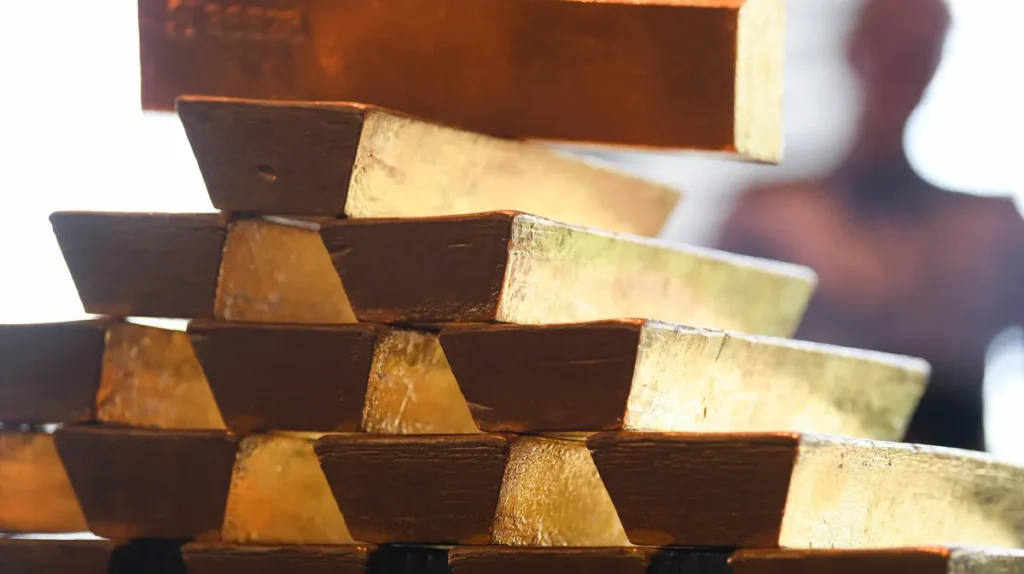goldbarren-der-deutschen-bundesbank-die-staatlichen-und-privaten-gold-vorraete-haben-eine-neue-rekor.webp