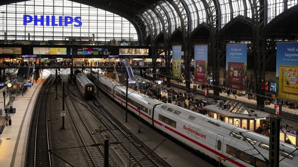 ice-im-hauptbahnhof-hamburg-die-massnahmen-fallen-in-die-ferienzeit.jpg