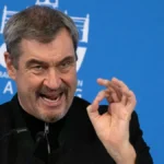 markus-soeder-csu-ministerpraesident-von-bayern-spricht-bei-einer-pressekonferenz-anlaesslich-der-cs.webp