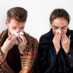 raffreddore_coppia_naso_cola_123rf.jpeg