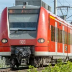 regionalexpress-der-bahn-auf-der-fahrt-von-lindau-nach-ulm-kressbronn-22-april-2025-deutschland-kres.webp