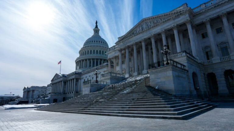 03-das-uskapitol-in-washington-4147fbf8c11698d4.jpg