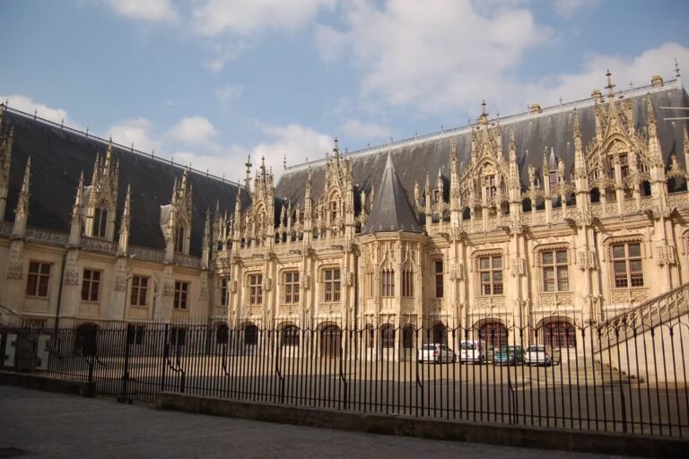 03f68d1_upload-1-103dpunmzf3l-palais-de-justice-de-rouen-1.jpeg