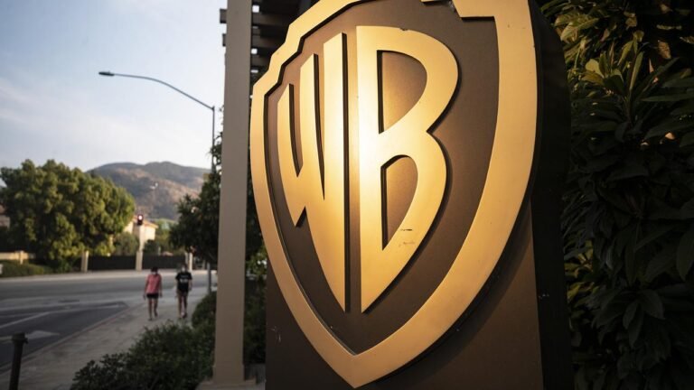 041220-warner-101.jpg