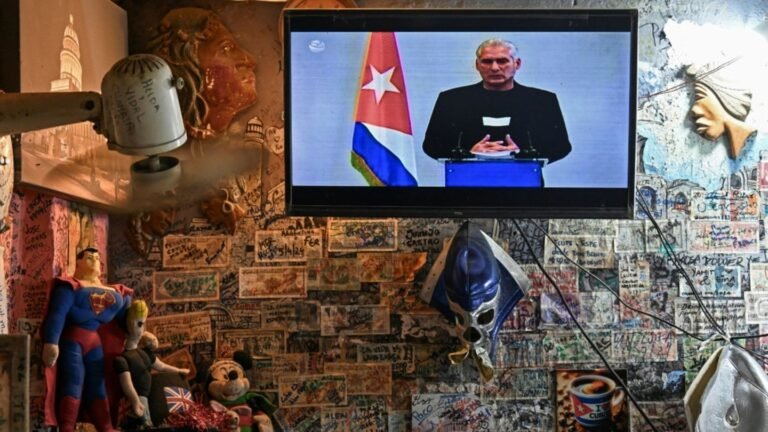 06-kubas-praesident-miguel-dC3ADazcanel-im-staatsfernsehen-18635a345b74c60f.jpg