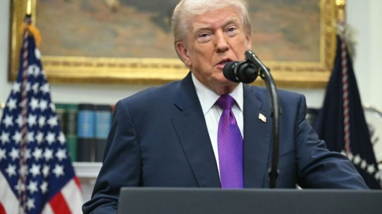 12-trump-am-donnerstag-im-weissen-haus-97af8bf0efa7987b.jpg