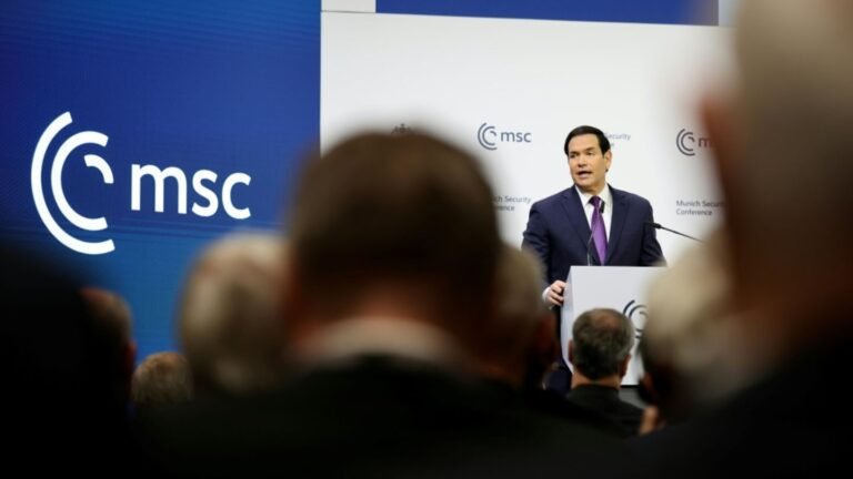14-marco-rubio-bei-seiner-rede-in-muenchen-153f687174c1191b.jpg