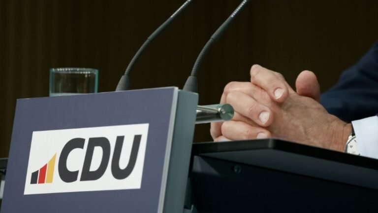 15-cduparteilogo-2bb2ec2f45db4c2f.jpg
