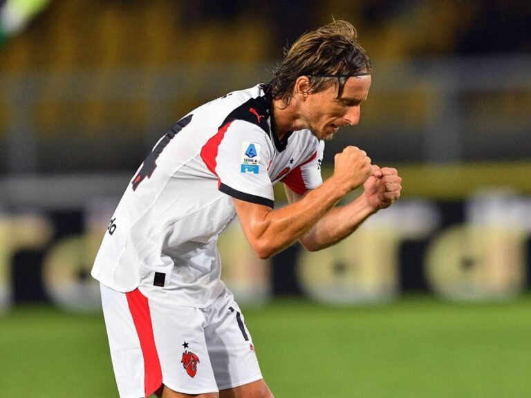1756499597-lecce-milan-modric-celebrazione.jpg