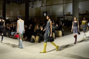 1c916d3_upload-1-djyoebxo1zh9-prada-womenswear-fw26-parade-3.jpg