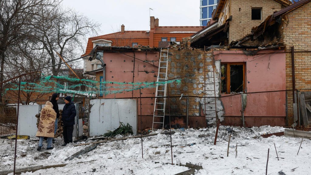 2026-02-26T070450Z-1025140857-RC2HTJAZXC6G-RTRMADP-3-UKRAINE-CRISIS-ATTACK-KYIV.jpg