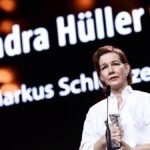 21-02-2026-Berlin-Sandra-Hueller-erhaelt-den-Silbernen-Baeren-fuer-die-beste-schauspielerische-Leist.jpeg