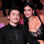 23-kylie-jenner-muntert-timothC3A9e-chalamet-auf-16-9-spoton-article-1133776.jpg