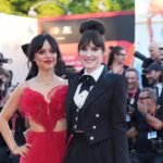 23-winona-ryder-feiert-reunion-mit-tim-burton-16-9-spoton-article-1133869.jpg