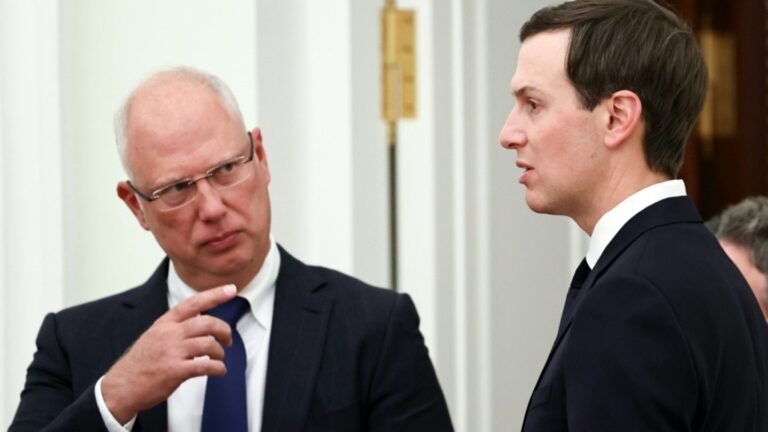 25-der-kremlgesandte-dmitriew-l-mit-jared-kushner-im-januar-im-kreml-03f7e06b1dca9553.jpg
