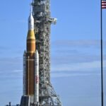 25-die-rakete-sls-mit-der-orionkapsel-auf-der-startrampe-ac666a219c175ede.jpg
