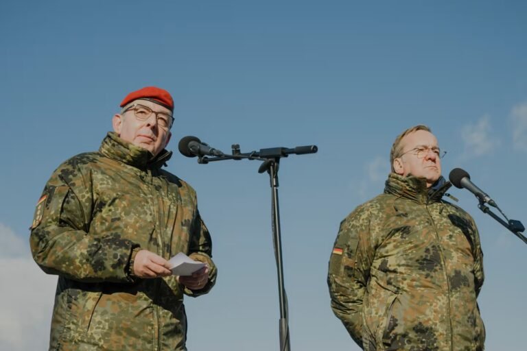 5a20317_upload-1-on19url7djtr-nato-amphibious-landing-operation-47.jpg