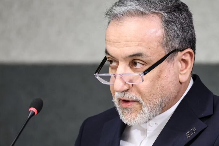 951014d_ftp-1-ka6np0p9zh3i-2026-02-20t144558z-220113103-rc2qnja5kltt-rtrmadp-3-iran-crisis.JPG