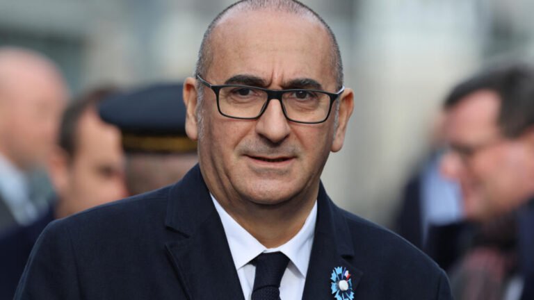 AP25317396266880-1.jpg