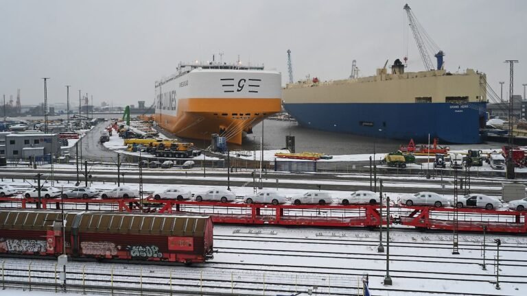 Blick-auf-das-BLG-Auto-Terminal-Bremerhaven-ATG-Das-Statistische-Bundesamt-veroeffentlicht-am-06-02.jpeg