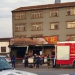 Blick-auf-das-Gelaende-eines-Feuerwerksgeschaeftes-nach-einer-Explosion-in-der-Stadt-Zhengji-in-Xian.jpeg