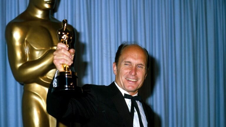 Jan-1-2011-C0016-ROBERT-DUVALL.jpg