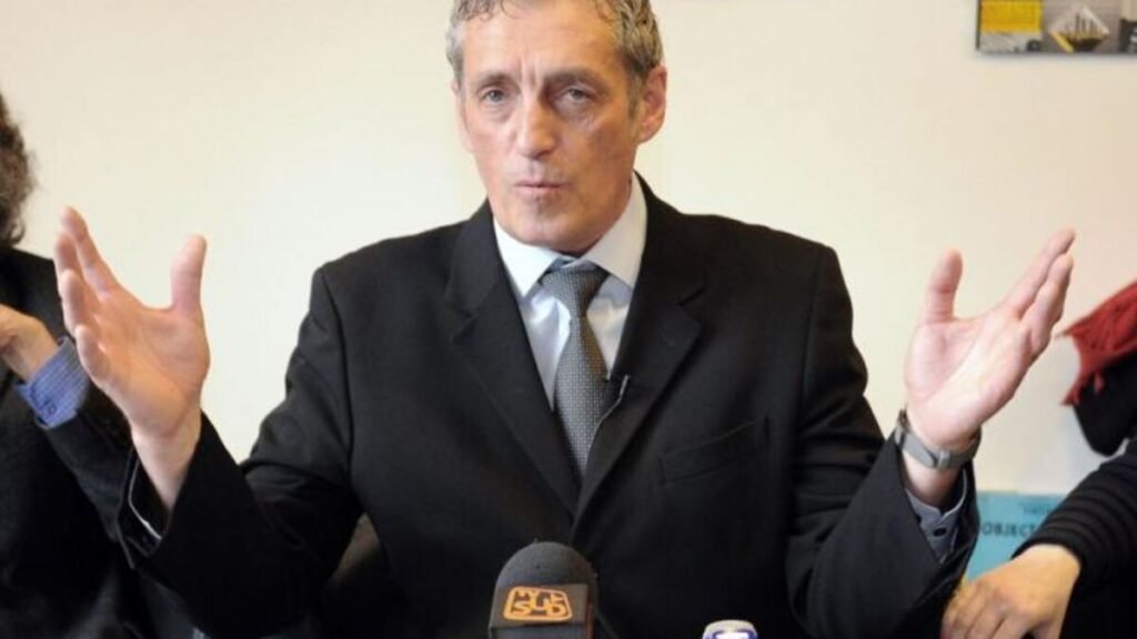 VU2MP3XCHEITWT2IKIUXAJ4DSU.jpg