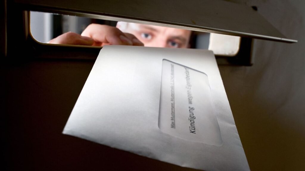 Wenn-der-Vermieter-eine-Kuendigung-wegen-Eigenbedarfs-ausspricht-sitzt-der-Schock-bei-Mietern-oft-ti.jpeg