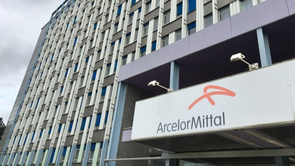 arcelormittal-florange-699ee100779e1632105432.jpg