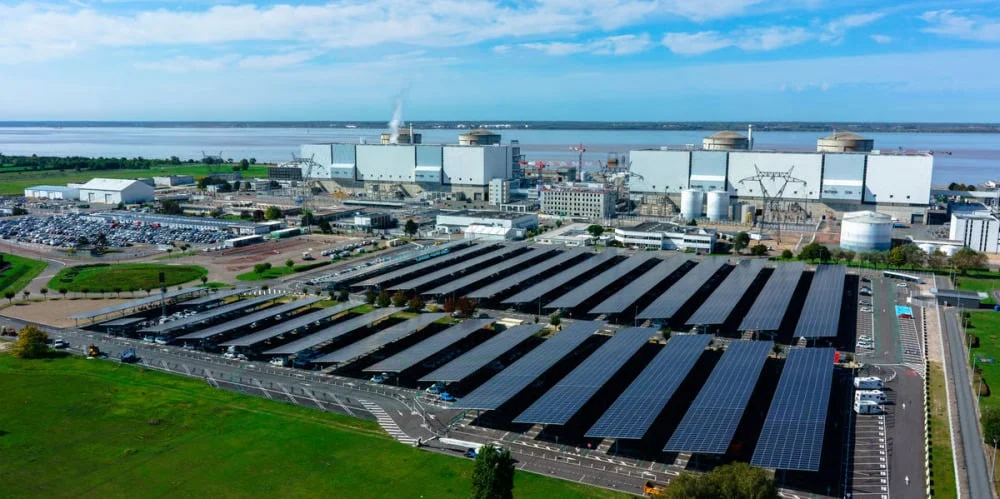 au-bord-de-l-estuaire-de-la-gironde-edf-fait-cohabiter-nucleaire-et-solaire-1770205215_142403f022896.webp
