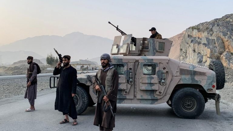 bewaffnete-afghanistan-100.jpg