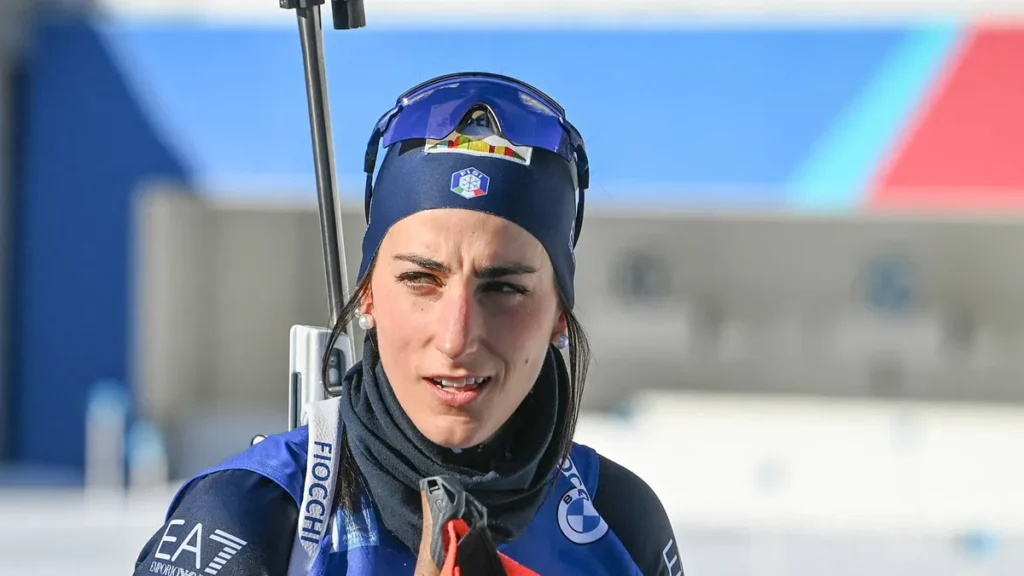 biathlon-race-ibu-biathlon-world-cup-2024-single-mixed-relay-w-m-rebecca-passler-ita-portrait-during.webp