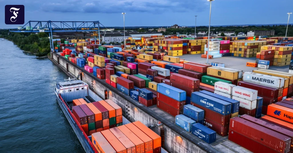 containerterminal-in-duisburg.webp.webp