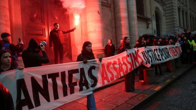 demonstration-fuer-den-verstorbenen-rechtsextremen-an-der-place-de-la-sorbonne-in-paris.jpg