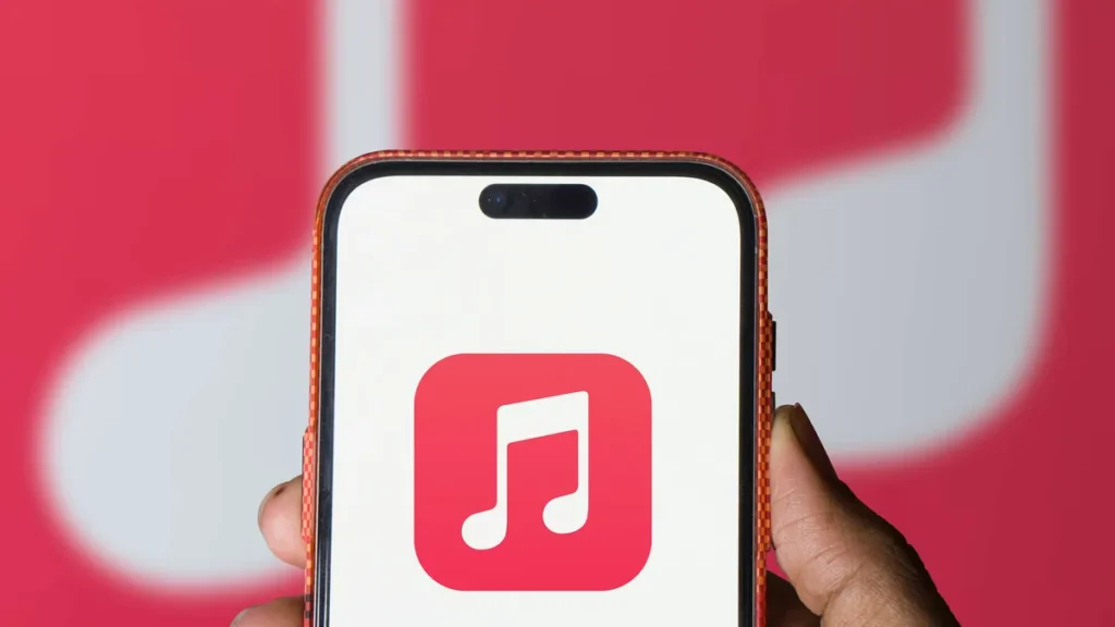 dhaka-bangladesh-06-jun-2024-apple-music-logo-is-displayed-on-smartphone-dhaka-bangladesh-06-jun-202.webp