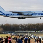 die-landung-einer-antonov-124-sorgte-in-nuernberg-fuer-einen-massenanlauf-an-plainspottern.jpg