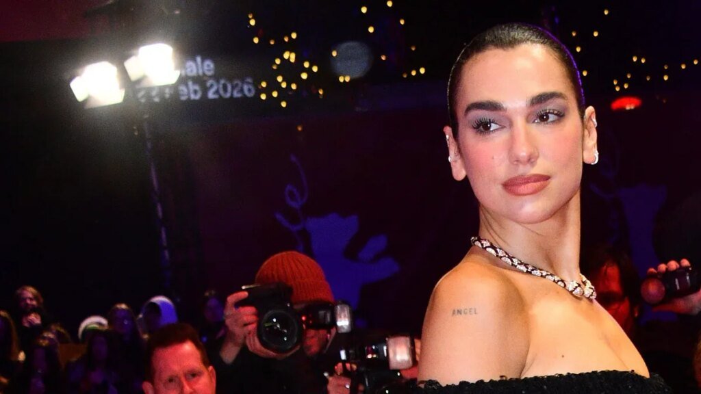 dua-lipa-die-saengerin-begleitete-ihren-freund-zur-berlinale.jpg