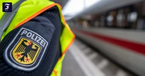 ein-beamter-der-bundespolizei.webp.webp