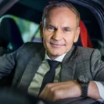 er-soll-bis-ende-2030-an-der-spitze-des-konzerns-bleiben-und-den-sparkurs-vorantreiben-vw-chef-olive.webp