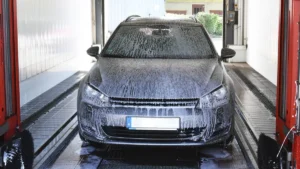fahrt-durch-die-waschanlage-ob-sie-am-sonntag-erlaubt-ist-regeln-die-bundeslaender-unterschiedlich.j.webp