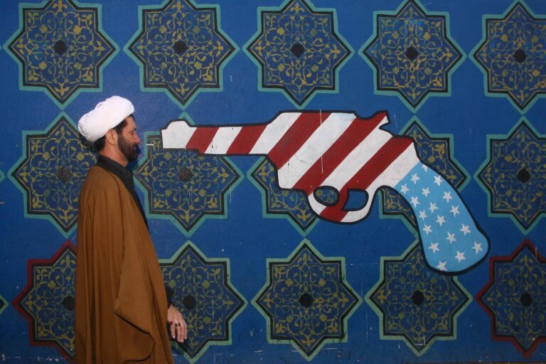 iran_pistola_usa_fg_ipa.jpeg