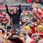 jecken-und-narren-feiern-karneval-doch-nicht-jedem-gefaellt-der-bunte-trubel.jpg