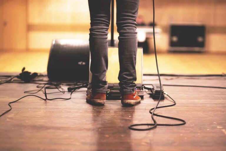 musicista_gambe_123rf.jpeg