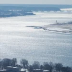potomac-river-durch-ein-leck-ist-seit-januar-viel-abwasser-in-den-fluss-potomac-der-durch-washington.webp