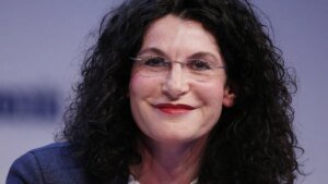 tina-mueller-der-wechsel-zu-weleda-war-fuer-die-fruehere-douglas-chefin-auch-ein-kulturschock.jpg