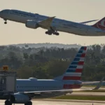 wegen-des-us-oelembargos-hat-kuba-unter-anderem-sparmassnahmen-die-betankung-von-flugzeugen-ausgeset.webp
