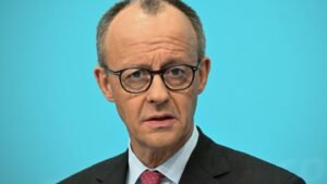 09-friedrich-merz-38b6f7f6161de01f.jpg