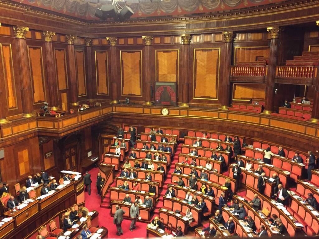 1539705171-aula-palazzo-madama.jpg